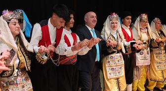 Darıca'da Halk Oyunları Şenlikleri