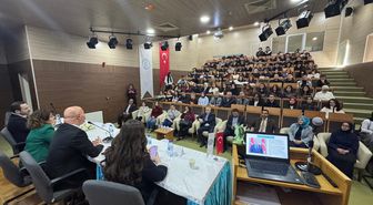 Ankara'da bağımlılıkla mücadele paneli düzenlendi