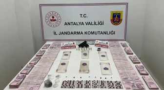 Antalya'da uyuşturucu operasyonunda 2 kişi yakalandı
