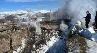 Ardahan'da tek katlı evde çıkan yangın itfaiye ekiplerince söndürüldü