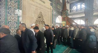 Ardahan, Erzincan ve Tunceli'de Ramazan Bayramı'nda camiler doldu