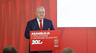 Arnavutluk Futbol Federasyonu başkanlığına yeniden Armand Duka seçildi