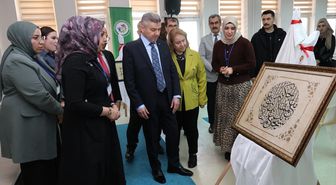 Artvin'de 'Sanatın Diliyle Değerlerimiz' sergisi açıldı