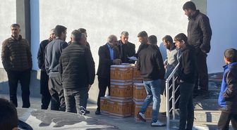 Aydınlar Belediyesi'nden ramazan yardımı