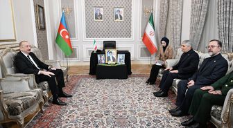 Azerbaycan Cumhurbaşkanı Aliyev, İran'ın Bakü Büyükelçiliğine taziye ziyaretinde bulundu