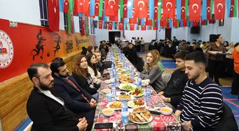Azerbaycan'da eğitim gören Türk öğrenciler iftar programında buluştu