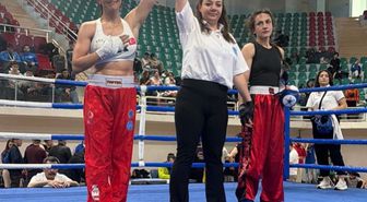 Bağcılar Belediyesi personeli Emine Arslan, Kick Boks'ta Türkiye şampiyonu oldu
