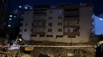 Bahçelievler'de çökme riski oluşan 5 katlı bina tahliye edildi