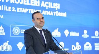 Bakan Kacır, Malatya'da depremzede sanayiciler için yapılan iş yerlerinin anahtar teslimine katıldı Açıklaması