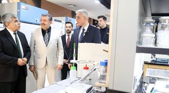 Bakan Memişoğlu, Beykoz Yaşam Bilimleri ve Biyoteknoloji Enstitüsünü ziyaret etti