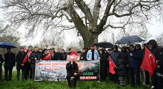 Balkan Savaşları şehitleri, esir tutuldukları adada dualarla anıldı