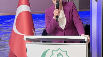 Berlin eyaletinin Ekonomi Bakanı Giffey, Aziziye Camisi Derneğinin iftar programına katıldı