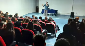 Beypazarı'nda 'Ramazan ve Gençlik' konulu seminer düzenlendi