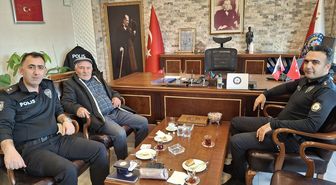 Beypazarı'nda şehit babası Tiftik'ten emniyet ve jandarmaya bayram ziyareti