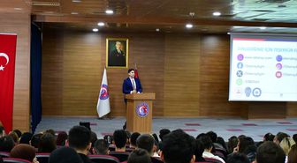 Biga'da üniversite öğrencilerine siber suç ve IBAN güvenliği yöntemleri anlatıldı