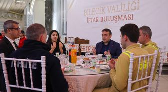 Bilecik Valisi Sözer, orman yangınlarında görev alan personelle iftarda buluştu