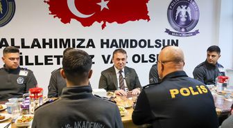 Bilecik Valisi Sözer, polis adaylarıyla iftarda buluştu