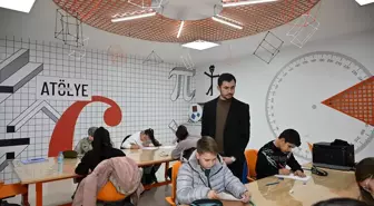 Bilim Demirci, bilim ve teknoloji meraklısı öğrencileri buluşturuyor