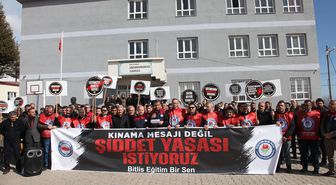 Bitlis'te okul müdürlerine yapılan saldırı protesto edildi
