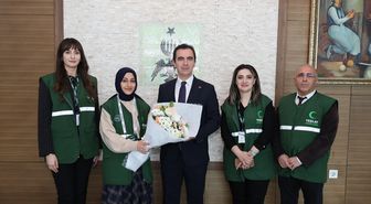 Bitlis Valisi Karakaya, Yeşilay temsilcilerini kabul etti