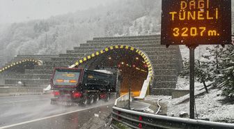 Bolu Dağı'nda kar etkili oluyor