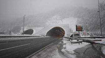 Bolu Dağı'nda kar etkisini sürdürüyor