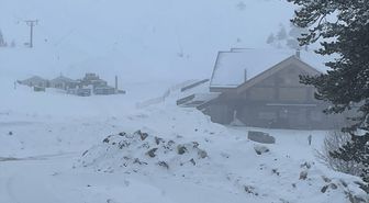 Bolu'nun yüksek kesimlerine kar yağdı