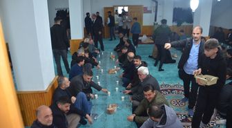 Bulanık Kaymakamı Koşansu vatandaşlarla bayramlaştı