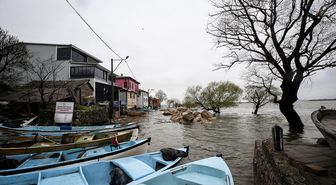 Bursa'da 2 gündür etkili olan sağanak sonucu Uluabat Gölü'nün su seviyesi yükseldi