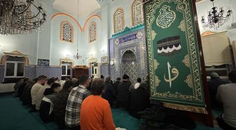 Bursa ve çevre illerde ilk teravih namazı kılındı