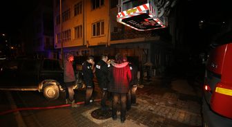 Çanakkale'de yangın çıkan evde hasar oluştu