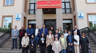 Çanakkale Zaferi'nin 111. yıl dönümü yarışmalarında dereceye giden öğrencilere ödülleri verildi