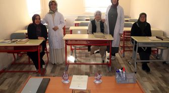 Çankırı'da işitme engelli kadınlar işaret diliyle Kur'an-ı Kerim öğreniyor