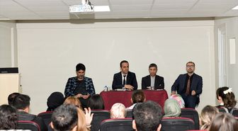 Çatak'ta aday öğretmenlere yönelik eğitim toplantısı düzenlendi