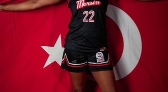 ÇİMSA ÇBK Mersin'in ABD'li basketbolcusu Burke, Türk vatandaşı oldu