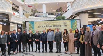 Çorum'da 'Hat, Tezhip ve Ebru Sergisi' açıldı