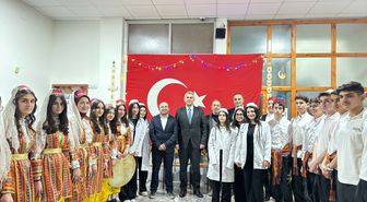 Çorum'da lise öğrencileri ramazanı ilahi ve manilerle karşıladı
