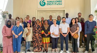 Dakar Yunus Emre Enstitüsü'nde yetimler için kermes düzenlendi