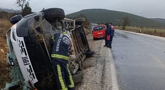 Denizli'de diyaliz hastalarını taşıyan minibüsün devrildiği kazada 9 kişi yaralandı