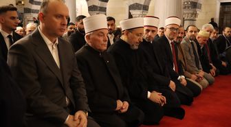 Diyanet İşleri Başkanı Arpaguş, Üsküp'te TDV'nin yaptırdığı camide hitap etti Açıklaması