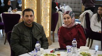 Diyarbakır'da Aile ve Gençlik Fonu'ndan yararlanan çiftler iftarda buluştu