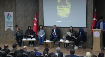 Diyarbakır'da 'Anadolu Mektebi Sabahattin Ali' paneli düzenlendi