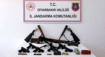 Diyarbakır'da ruhsatsız silah ve mühimmat ele geçirildi