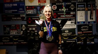 Dövüş sporlarının 'madalya avcısı' Tebaa Onar, crossfit branşında da başarıya doymuyor