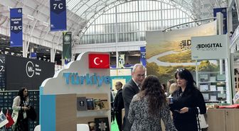 Dünyanın prestijli yayıncılık etkinliklerinden 'Londra Kitap Fuarı 2026' kapılarını ziyaretçilere açtı