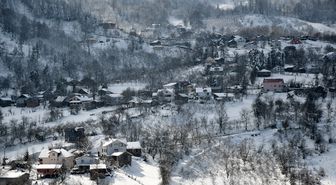 Düzce'nin yüksek kesimleri beyaz örtüyle kaplandı