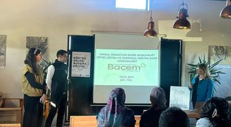 Eceabat'ta zeytin üreticilerine iklim değişikliğine uyumlu budama eğitimi verildi