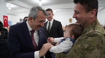 Edirne Valisi Yunus Sezer, şehit aileleri, gaziler ve Mehmetçik ile iftarda bir araya geldi