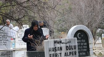 Elazığ'da bayram arifesinde mezarlıklar ziyaret edildi
