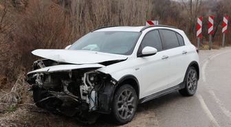 Elazığ'da iki otomobilin çarpıştığı kazada 9 kişi yaralandı